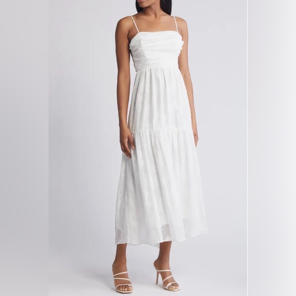 Chelsea28 Jacquard Bow Back Cut Out White Maxi Dress